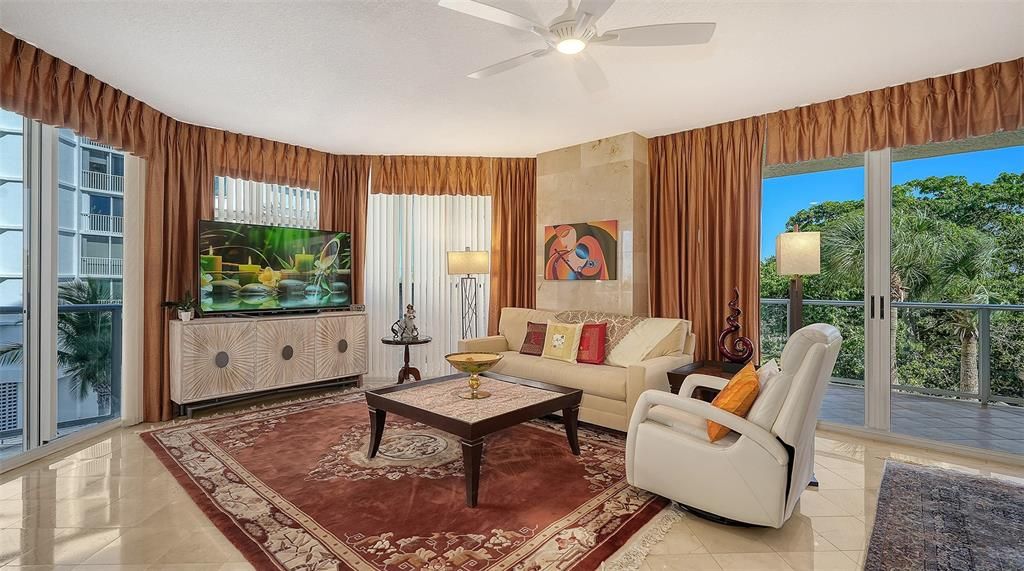 For Sale: $1,599,000 (3 beds, 3 baths, 1980 Square Feet)