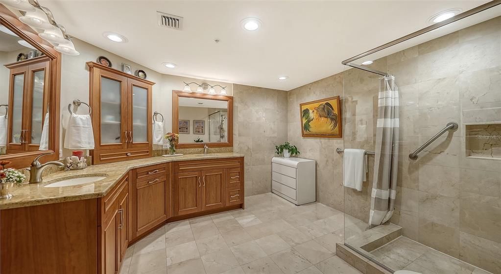 For Sale: $1,599,000 (3 beds, 3 baths, 1980 Square Feet)