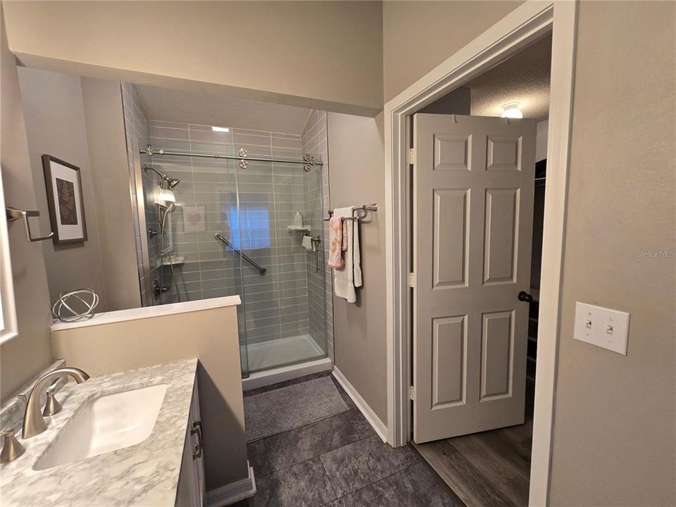 待售: $269,000 (2 贝兹, 2 浴室, 1134 平方英尺)