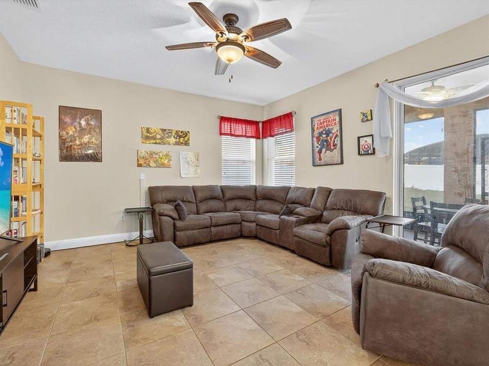 For Sale: $345,000 (3 beds, 2 baths, 2037 Square Feet)