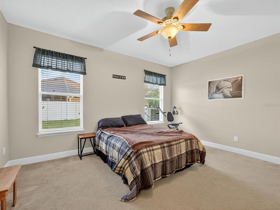 For Sale: $345,000 (3 beds, 2 baths, 2037 Square Feet)