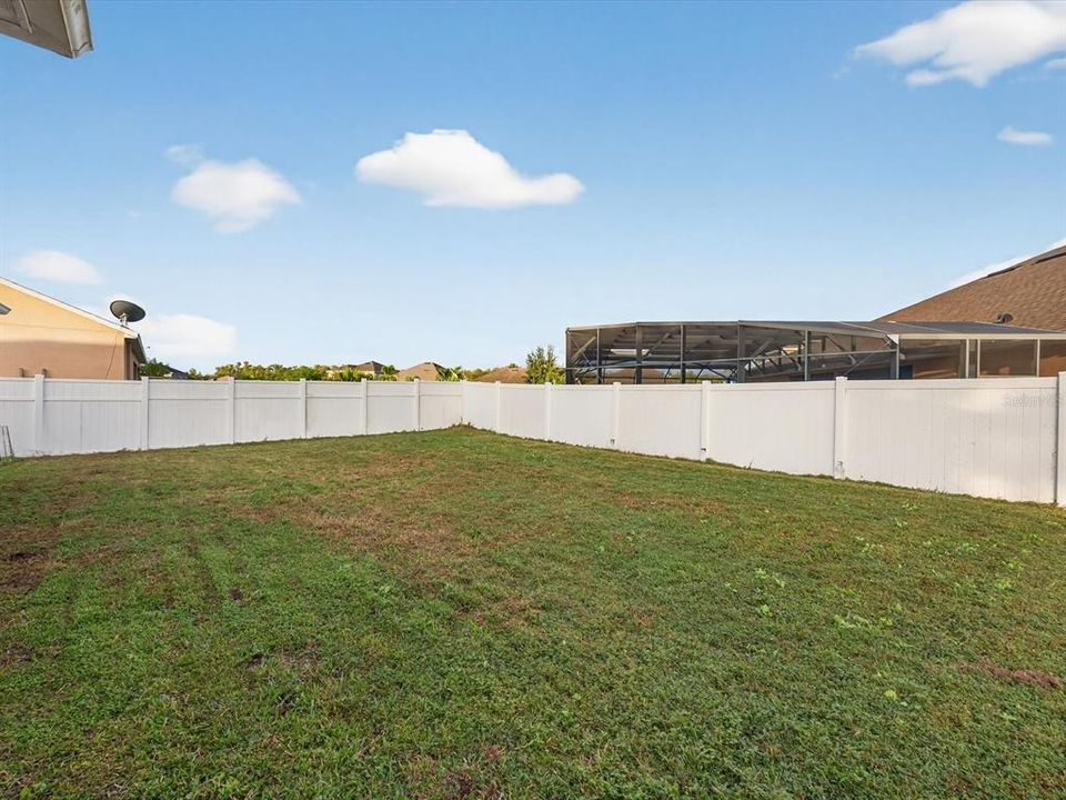 For Sale: $345,000 (3 beds, 2 baths, 2037 Square Feet)