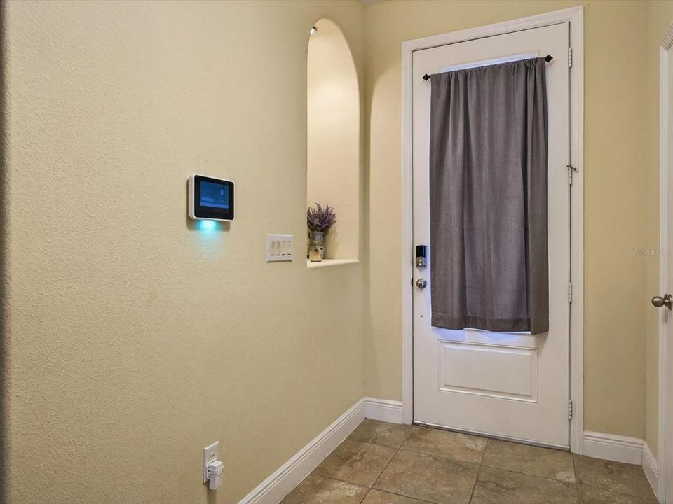 For Sale: $345,000 (3 beds, 2 baths, 2037 Square Feet)