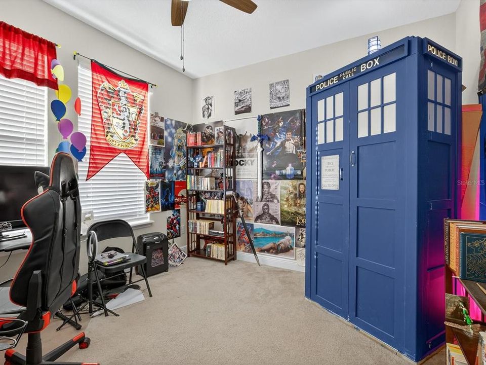 For Sale: $345,000 (3 beds, 2 baths, 2037 Square Feet)