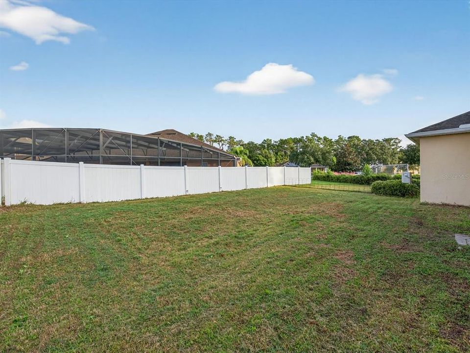 For Sale: $345,000 (3 beds, 2 baths, 2037 Square Feet)