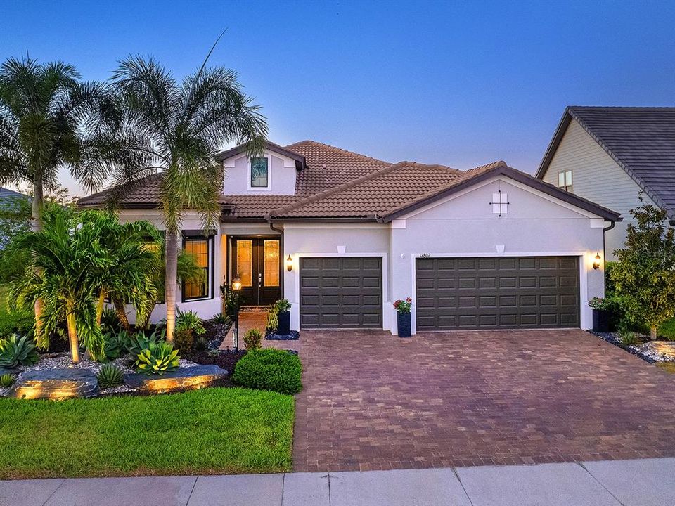 For Sale: $1,595,000 (3 beds, 3 baths, 2852 Square Feet)