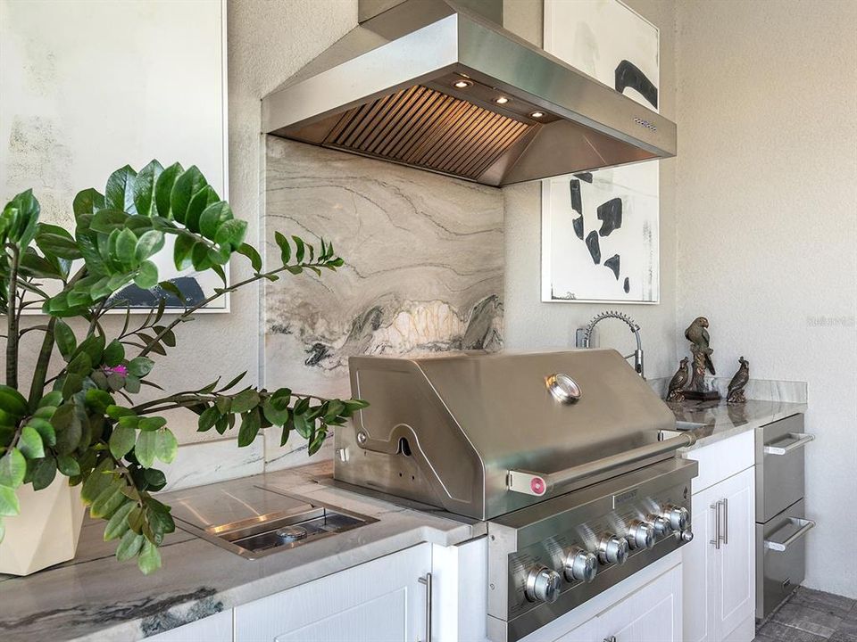 For Sale: $1,595,000 (3 beds, 3 baths, 2852 Square Feet)