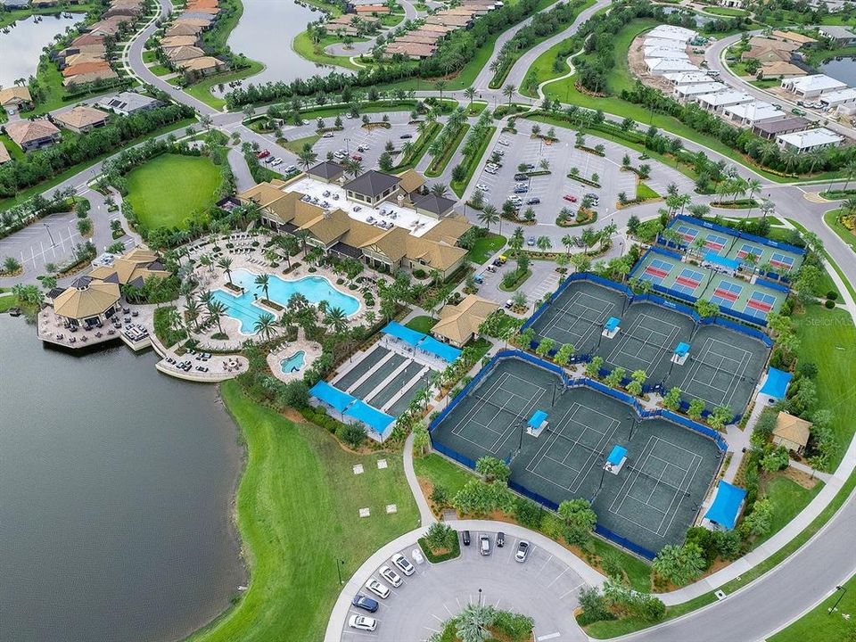 For Sale: $1,595,000 (3 beds, 3 baths, 2852 Square Feet)