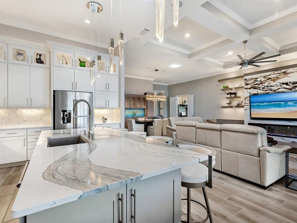 For Sale: $1,595,000 (3 beds, 3 baths, 2852 Square Feet)