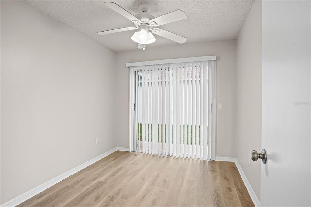 待售: $290,000 (3 贝兹, 2 浴室, 1316 平方英尺)