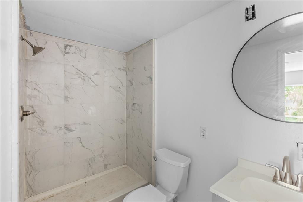 For Sale: $199,900 (3 beds, 2 baths, 960 Square Feet)