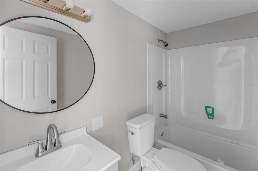 For Sale: $199,900 (3 beds, 2 baths, 960 Square Feet)