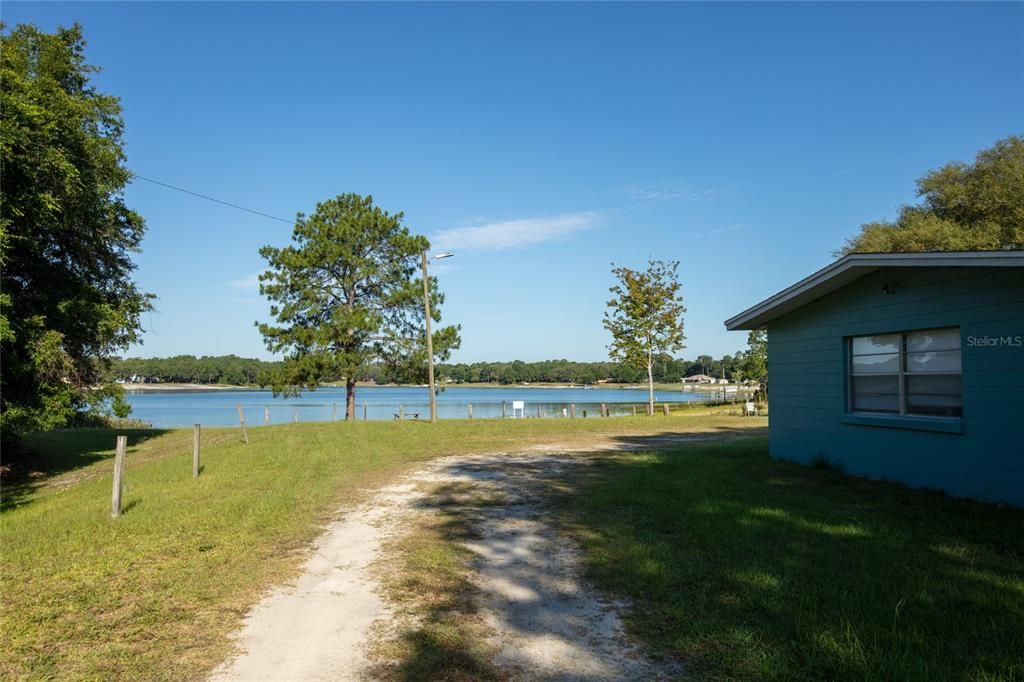 For Sale: $199,900 (3 beds, 2 baths, 960 Square Feet)