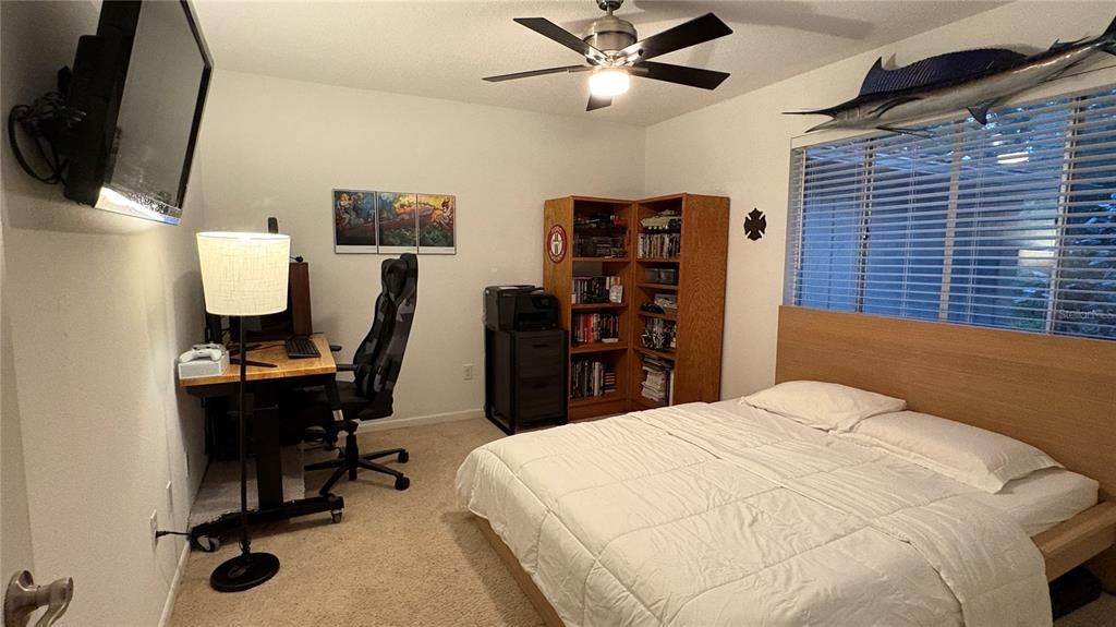 For Sale: $140,000 (2 beds, 2 baths, 900 Square Feet)