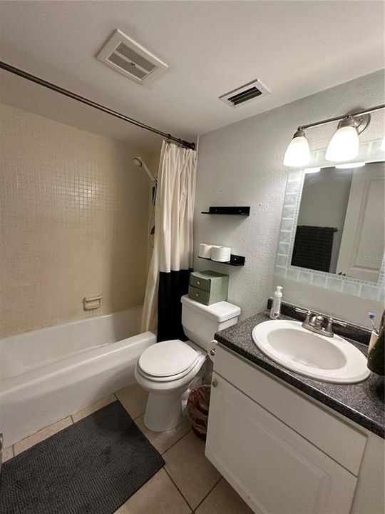 For Sale: $140,000 (2 beds, 2 baths, 900 Square Feet)