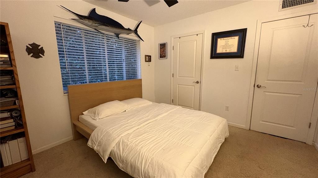 For Sale: $140,000 (2 beds, 2 baths, 900 Square Feet)