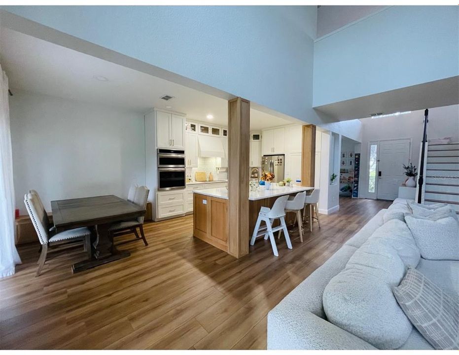 На продажу: $599,900 (4 спален, 2 ванн, 2391 Квадратных фут)