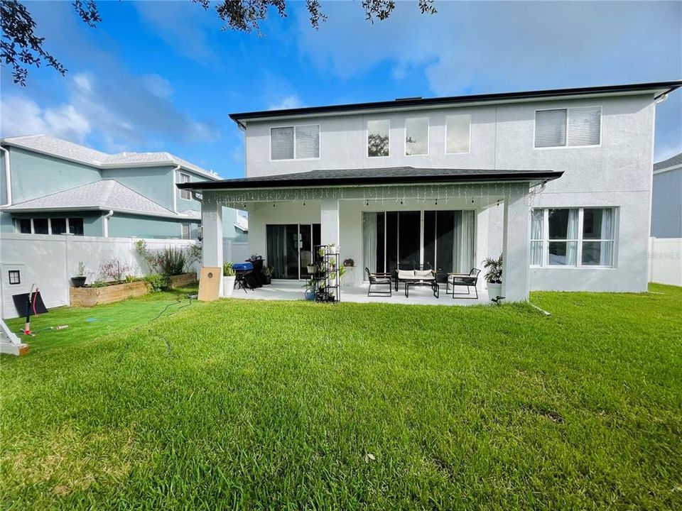 На продажу: $599,900 (4 спален, 2 ванн, 2391 Квадратных фут)