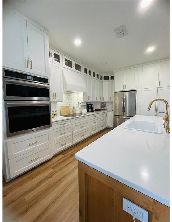 На продажу: $599,900 (4 спален, 2 ванн, 2391 Квадратных фут)