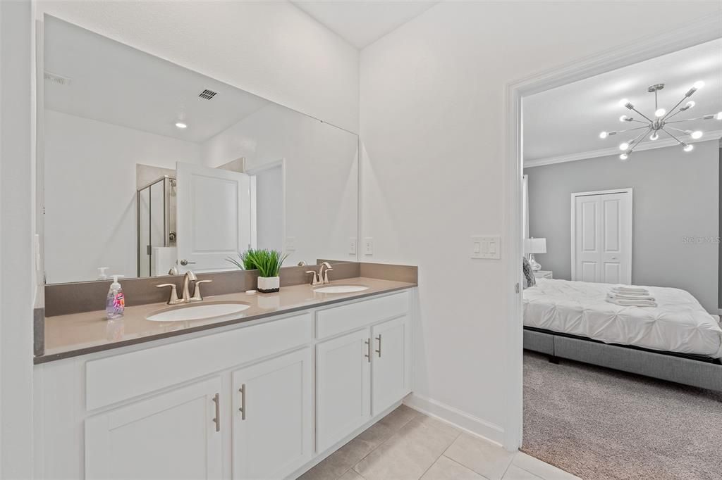 待售: $979,900 (9 贝兹, 5 浴室, 4707 平方英尺)