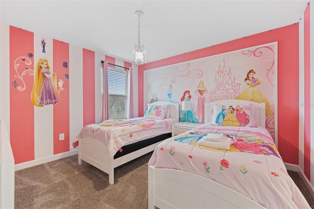 待售: $979,900 (9 贝兹, 5 浴室, 4707 平方英尺)