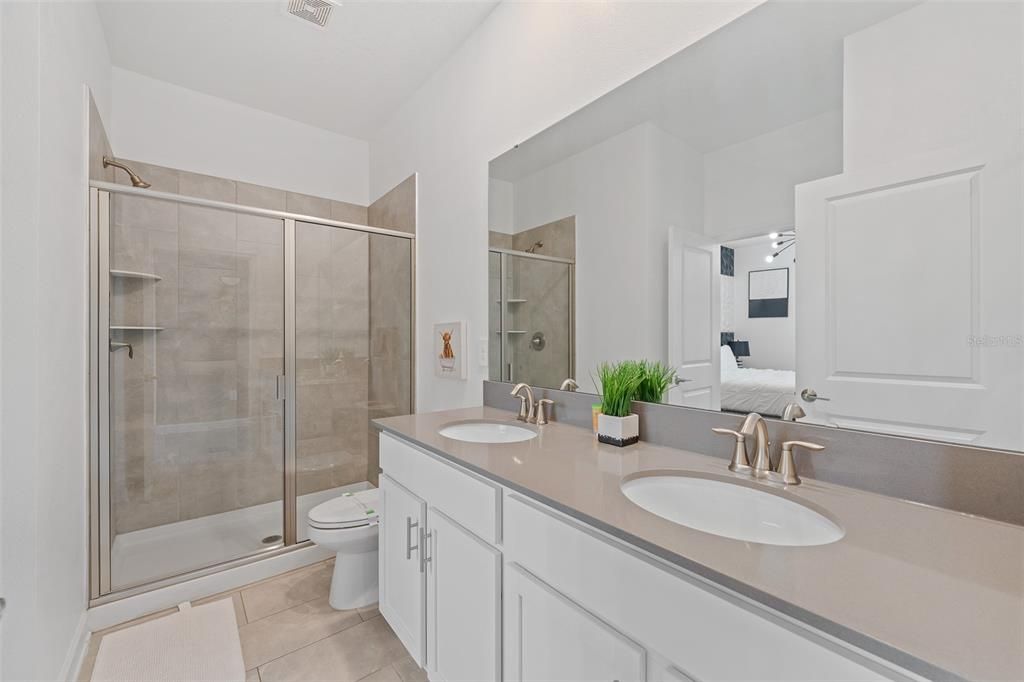 待售: $979,900 (9 贝兹, 5 浴室, 4707 平方英尺)