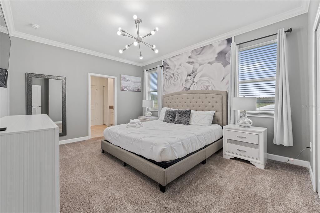 待售: $979,900 (9 贝兹, 5 浴室, 4707 平方英尺)