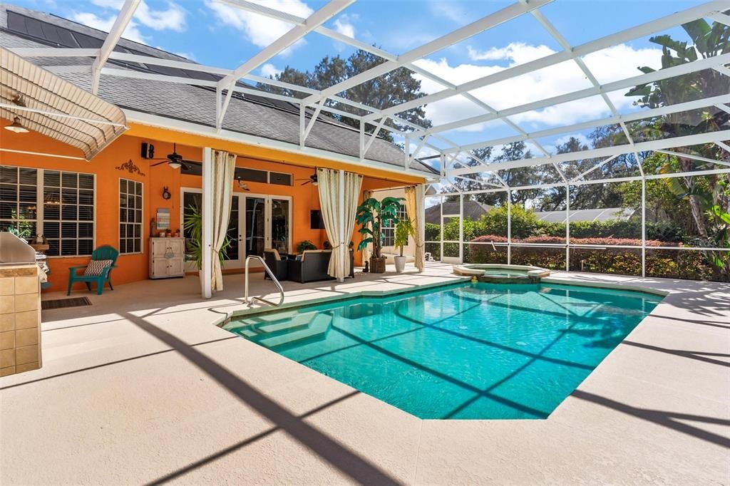 Activo con contrato: $649,000 (3 camas, 2 baños, 3048 Pies cuadrados)