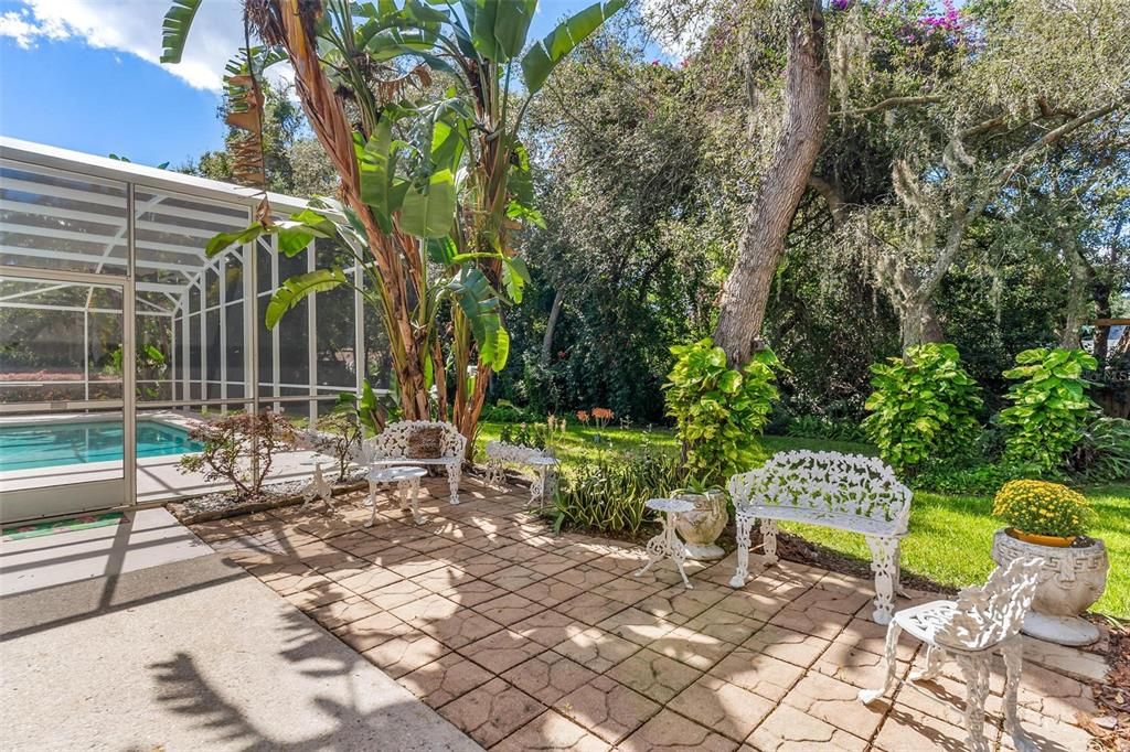 Activo con contrato: $649,000 (3 camas, 2 baños, 3048 Pies cuadrados)