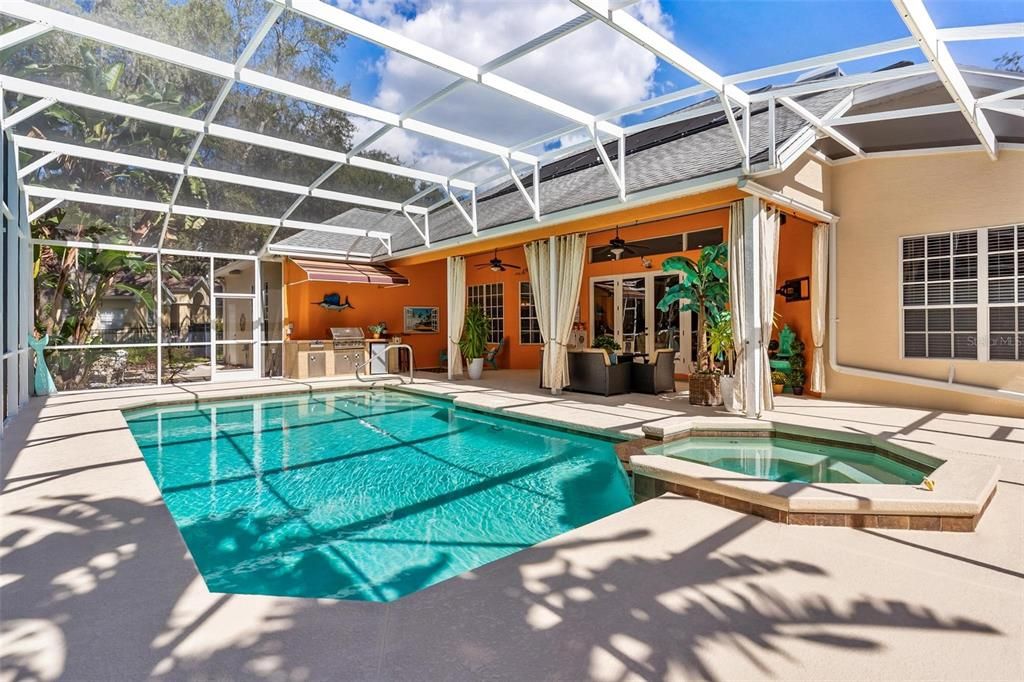 Activo con contrato: $649,000 (3 camas, 2 baños, 3048 Pies cuadrados)