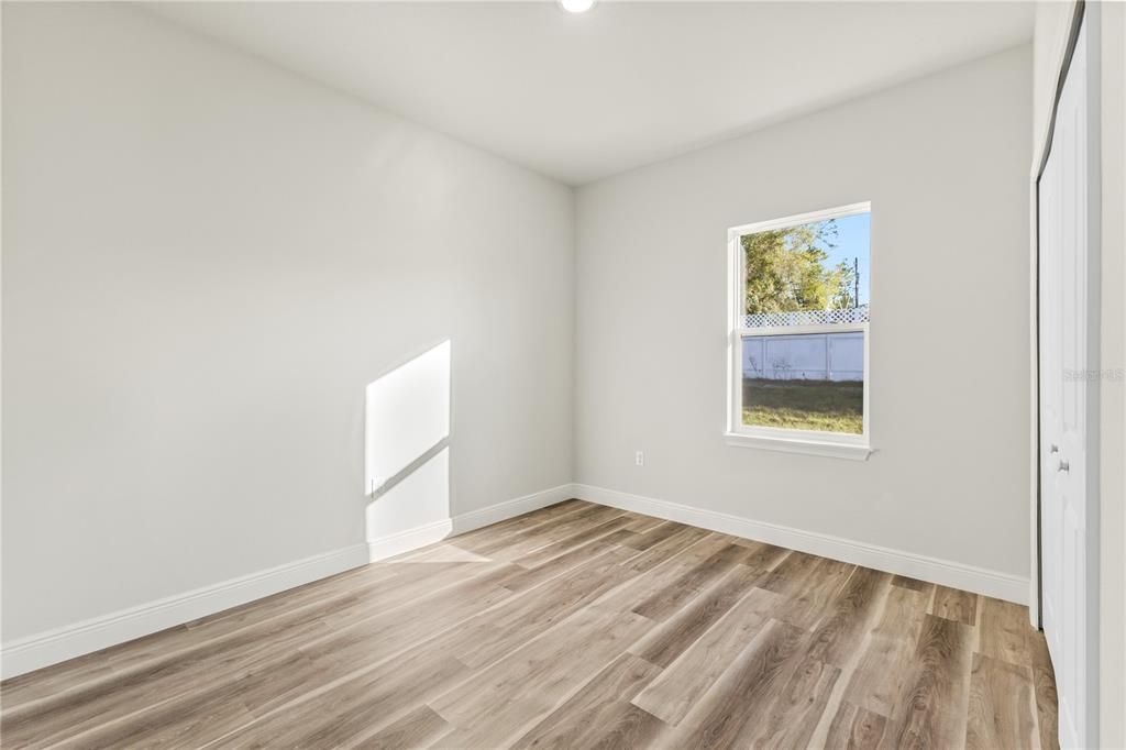 For Sale: $299,000 (4 beds, 2 baths, 1833 Square Feet)