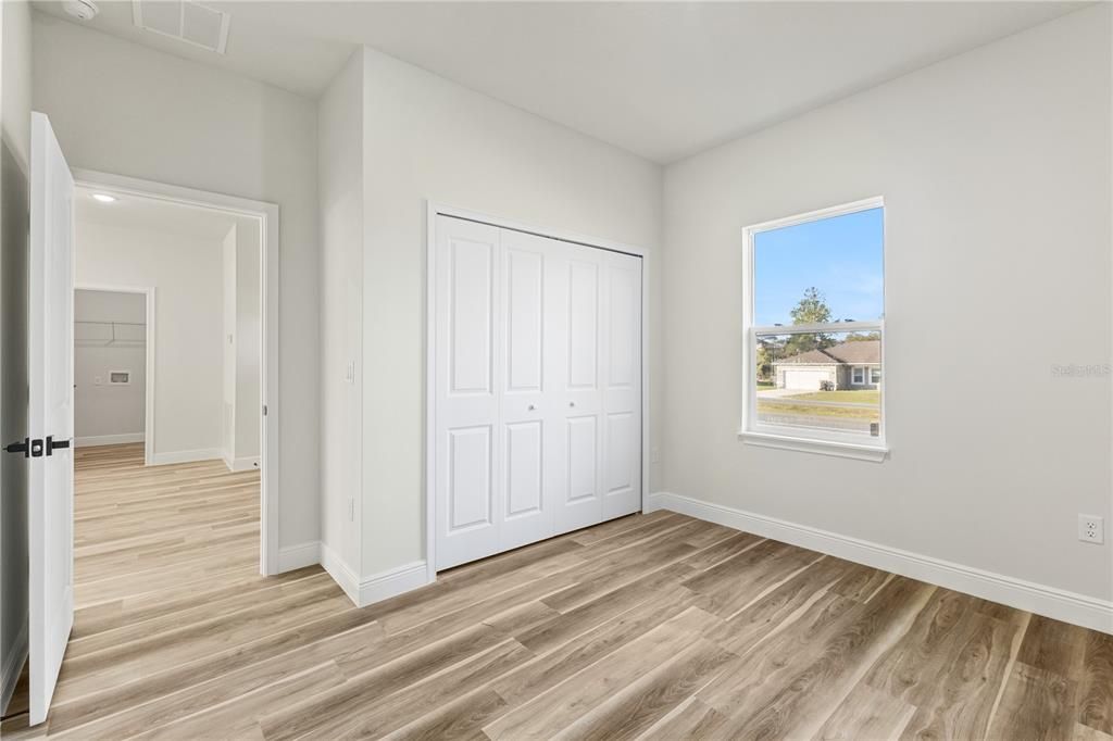 For Sale: $299,000 (4 beds, 2 baths, 1833 Square Feet)