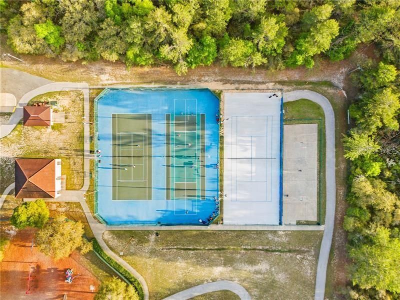 For Sale: $299,000 (4 beds, 2 baths, 1833 Square Feet)