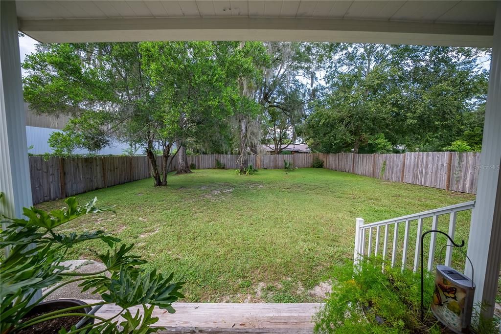 For Sale: $140,000 (1 beds, 1 baths, 640 Square Feet)