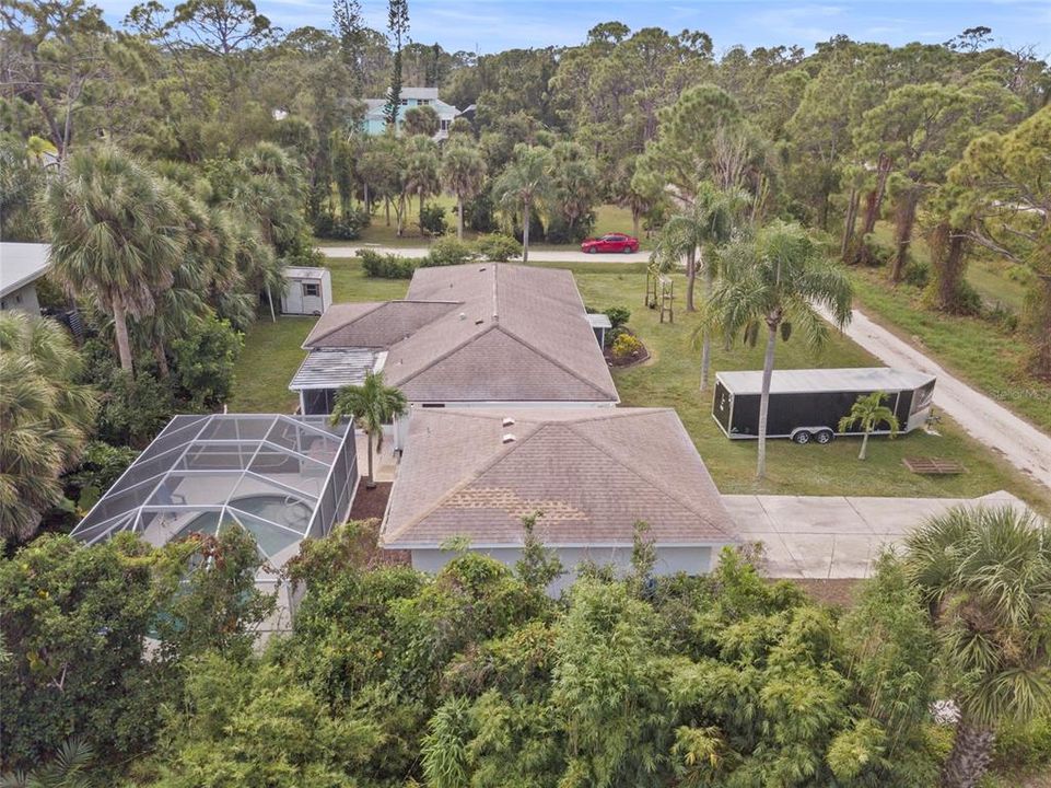 Active With Contract: $365,000 (3 beds, 2 baths, 1369 Square Feet)