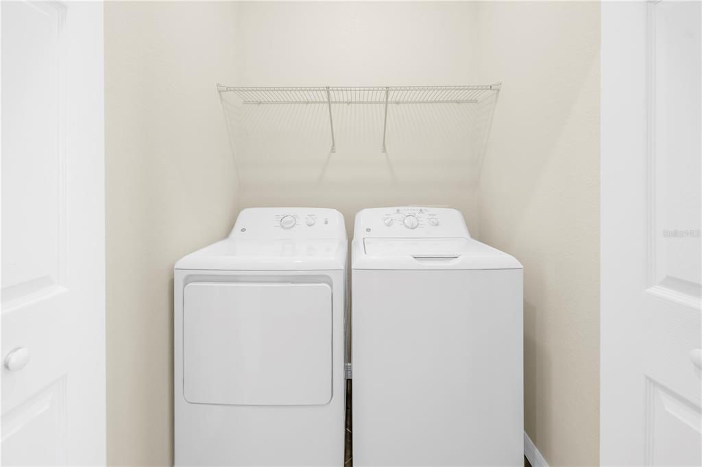 For Sale: $385,000 (2 beds, 2 baths, 1151 Square Feet)