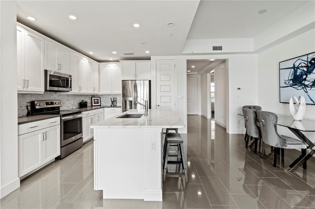 For Rent: $4,750 (2 beds, 2 baths, 1400 Square Feet)