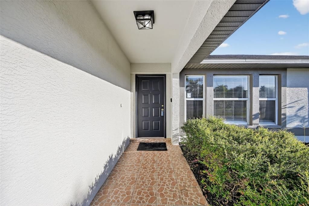 Active With Contract: $267,500 (3 beds, 2 baths, 1207 Square Feet)