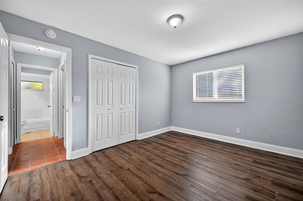 Active With Contract: $267,500 (3 beds, 2 baths, 1207 Square Feet)