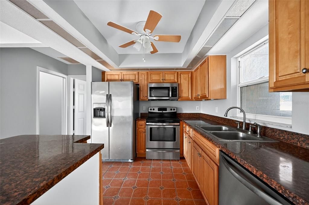 Active With Contract: $267,500 (3 beds, 2 baths, 1207 Square Feet)