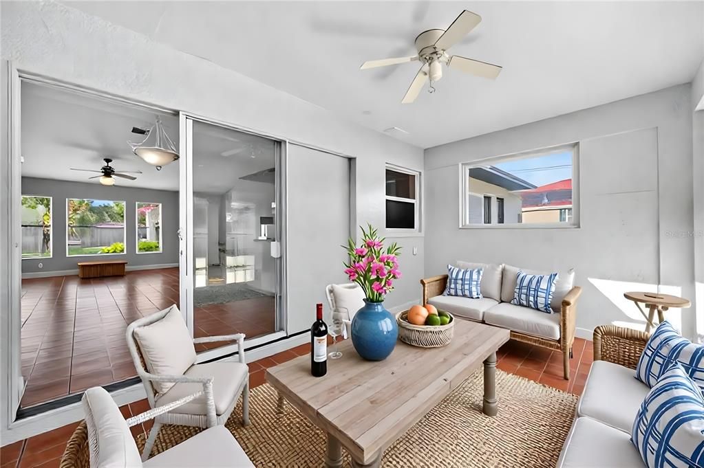 Active With Contract: $267,500 (3 beds, 2 baths, 1207 Square Feet)