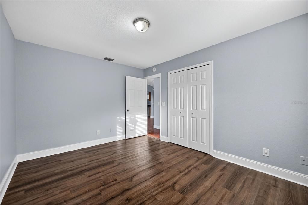 Active With Contract: $267,500 (3 beds, 2 baths, 1207 Square Feet)