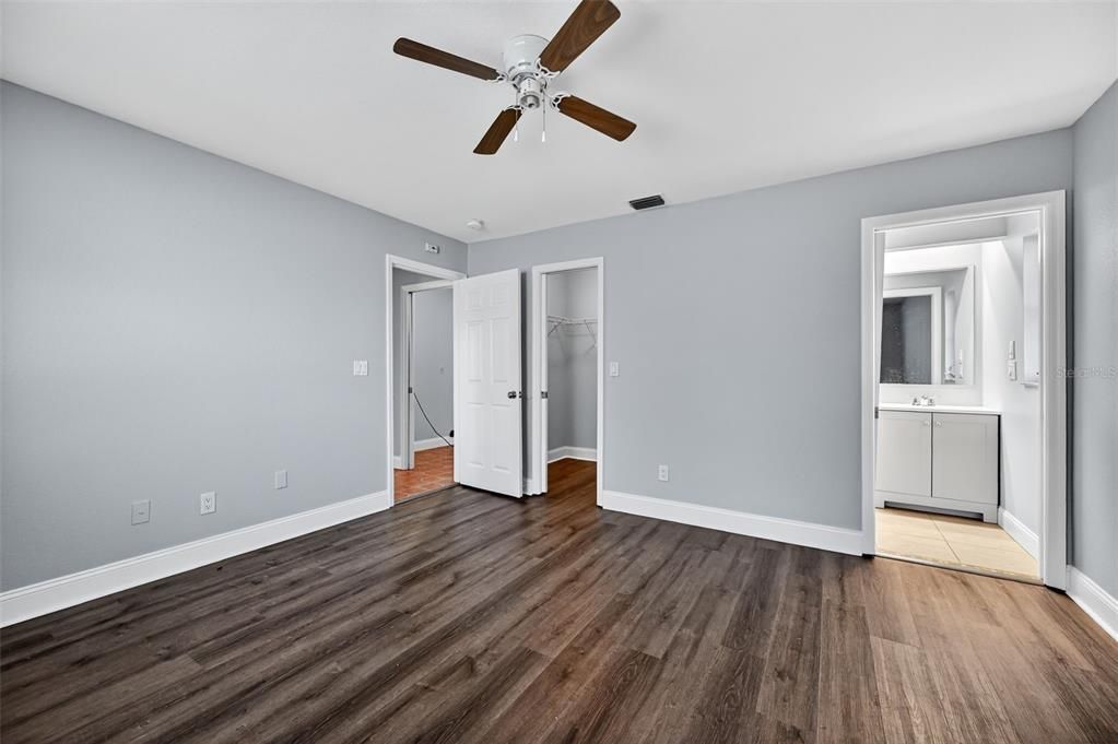 Active With Contract: $267,500 (3 beds, 2 baths, 1207 Square Feet)