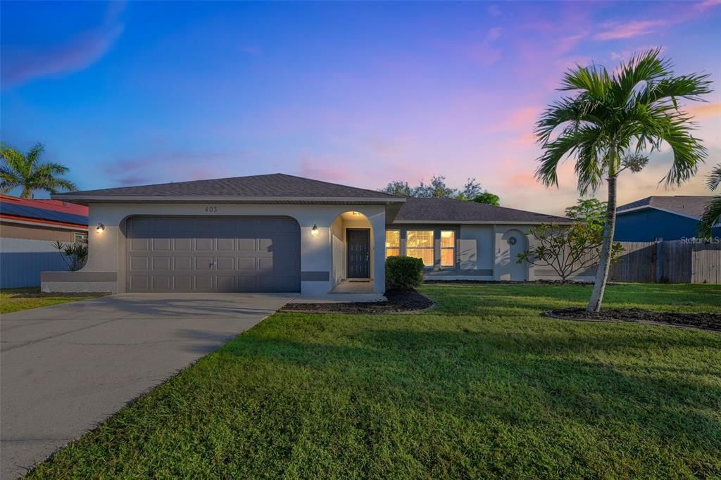 Active With Contract: $267,500 (3 beds, 2 baths, 1207 Square Feet)