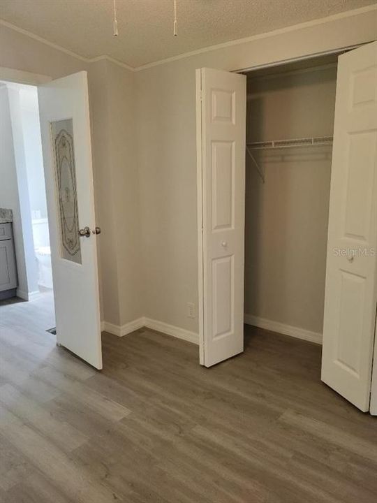 For Sale: $179,900 (3 beds, 2 baths, 988 Square Feet)