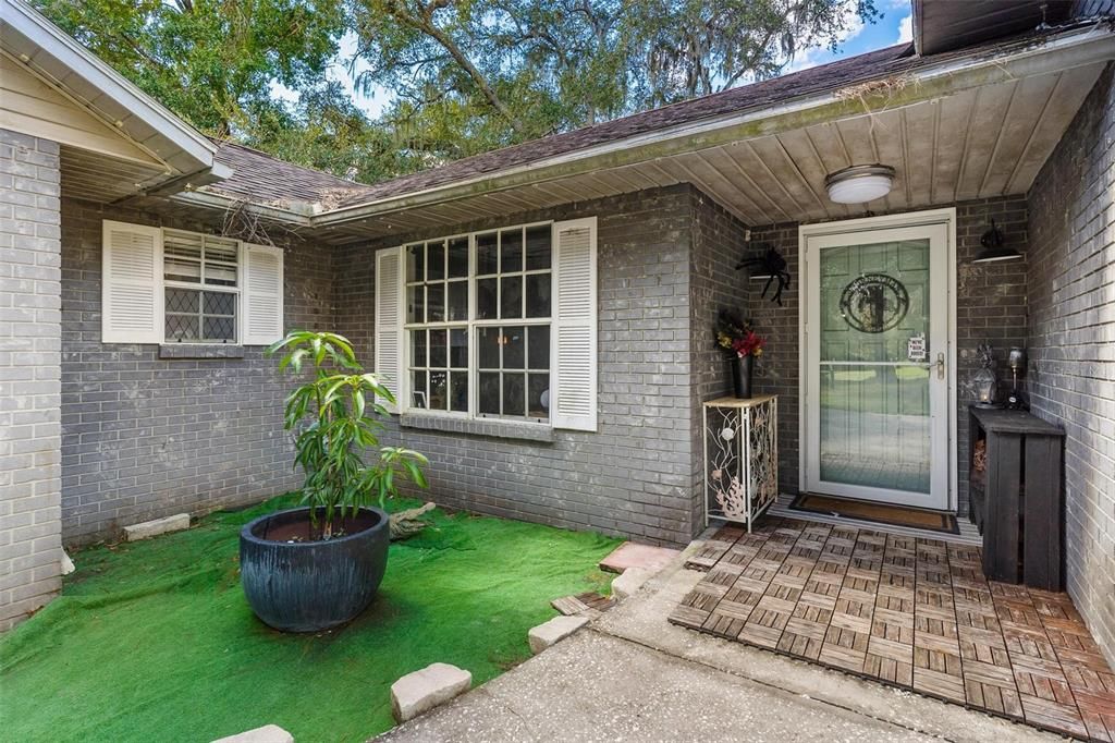 For Sale: $399,900 (4 beds, 2 baths, 2150 Square Feet)