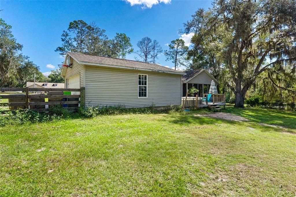 For Sale: $399,900 (4 beds, 2 baths, 2150 Square Feet)