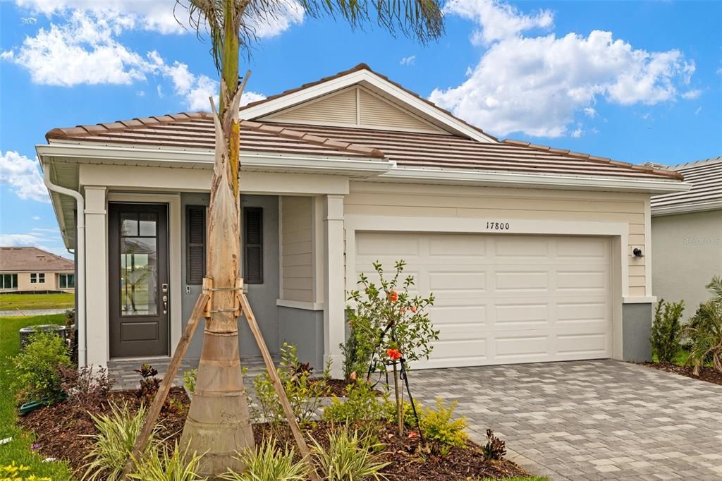 合同活跃: $408,000 (3 贝兹, 2 浴室, 1735 平方英尺)