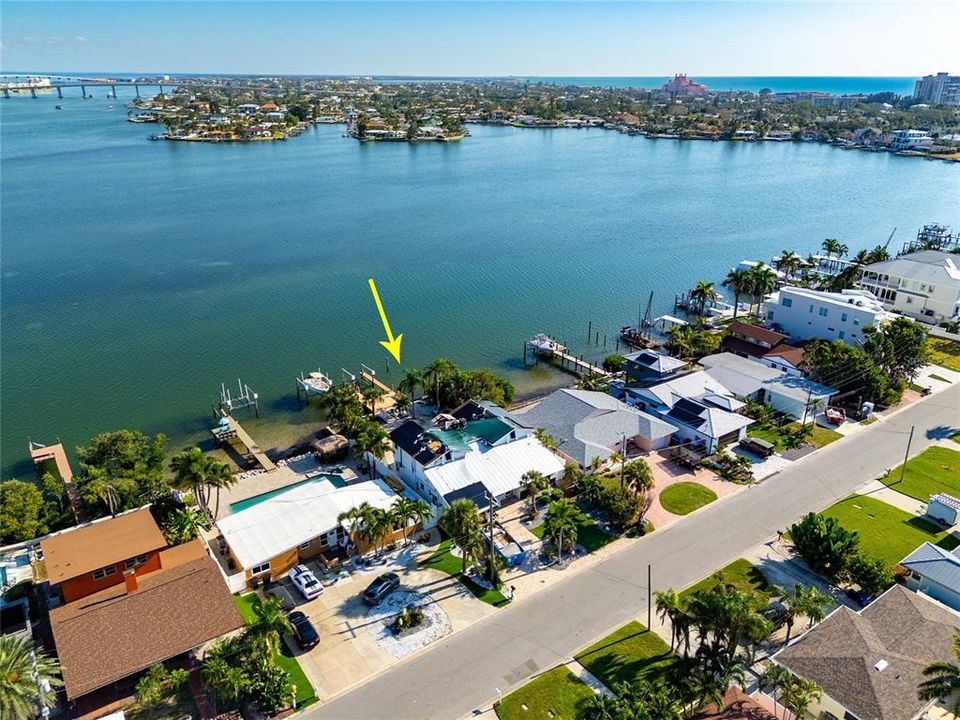 En Venta: $1,500,000 (0.20 acres)