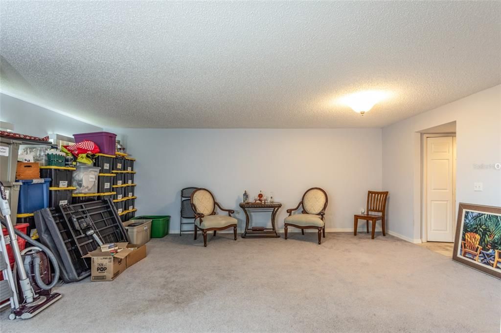 En Venta: $575,000 (6 camas, 4 baños, 3980 Pies cuadrados)